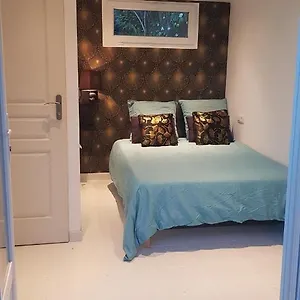 Bedroom Riviera - Private Entrance Roquebrune-sur Argens